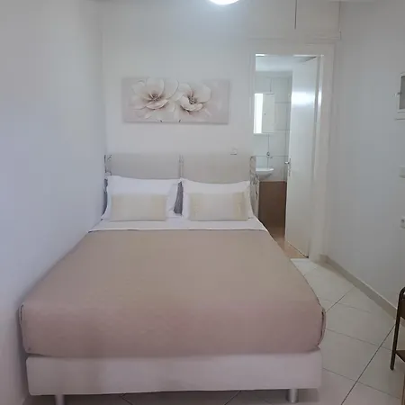 Апартаменты Georgias House